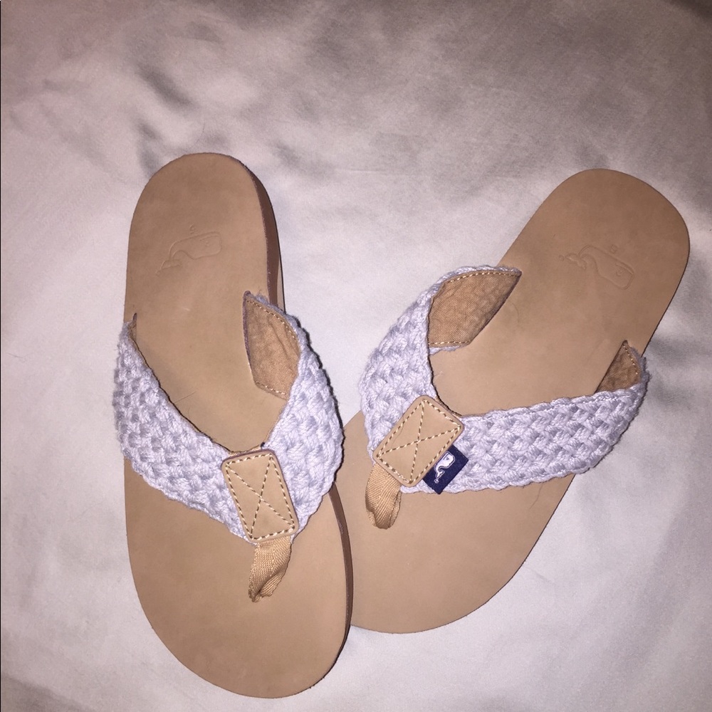 Vineyard Vines flip flops